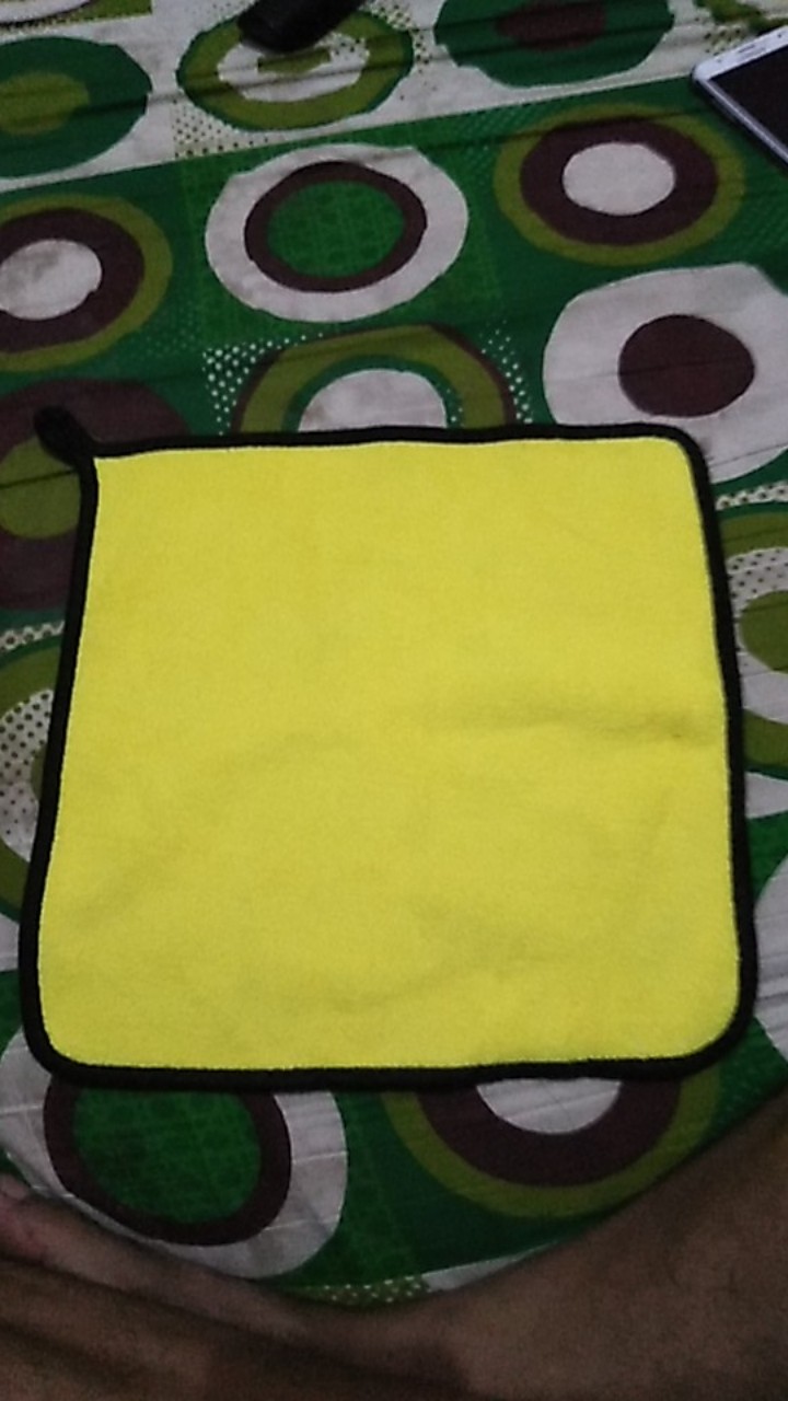 Lap Mobil Microfiber Lembut Tebal Anti Lecet Serbaguna 2 Warna Ukuran 30x30 Cm