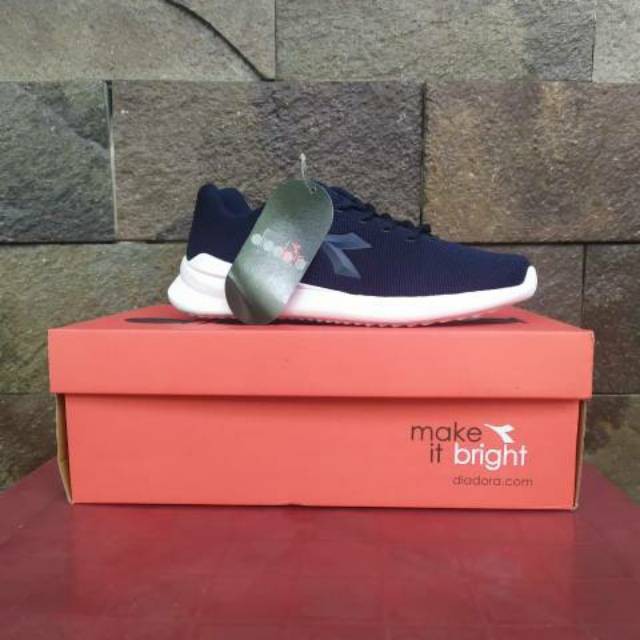 SNEAKERS COWOK HITAM BIRU MISTY  Original Sepatu Diadora Gori (M) Navy