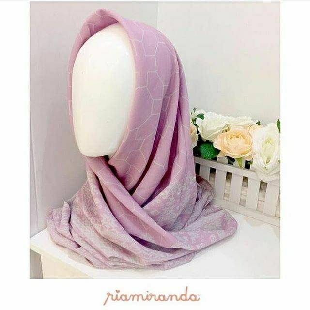 Ria miranda scarf minang heritage