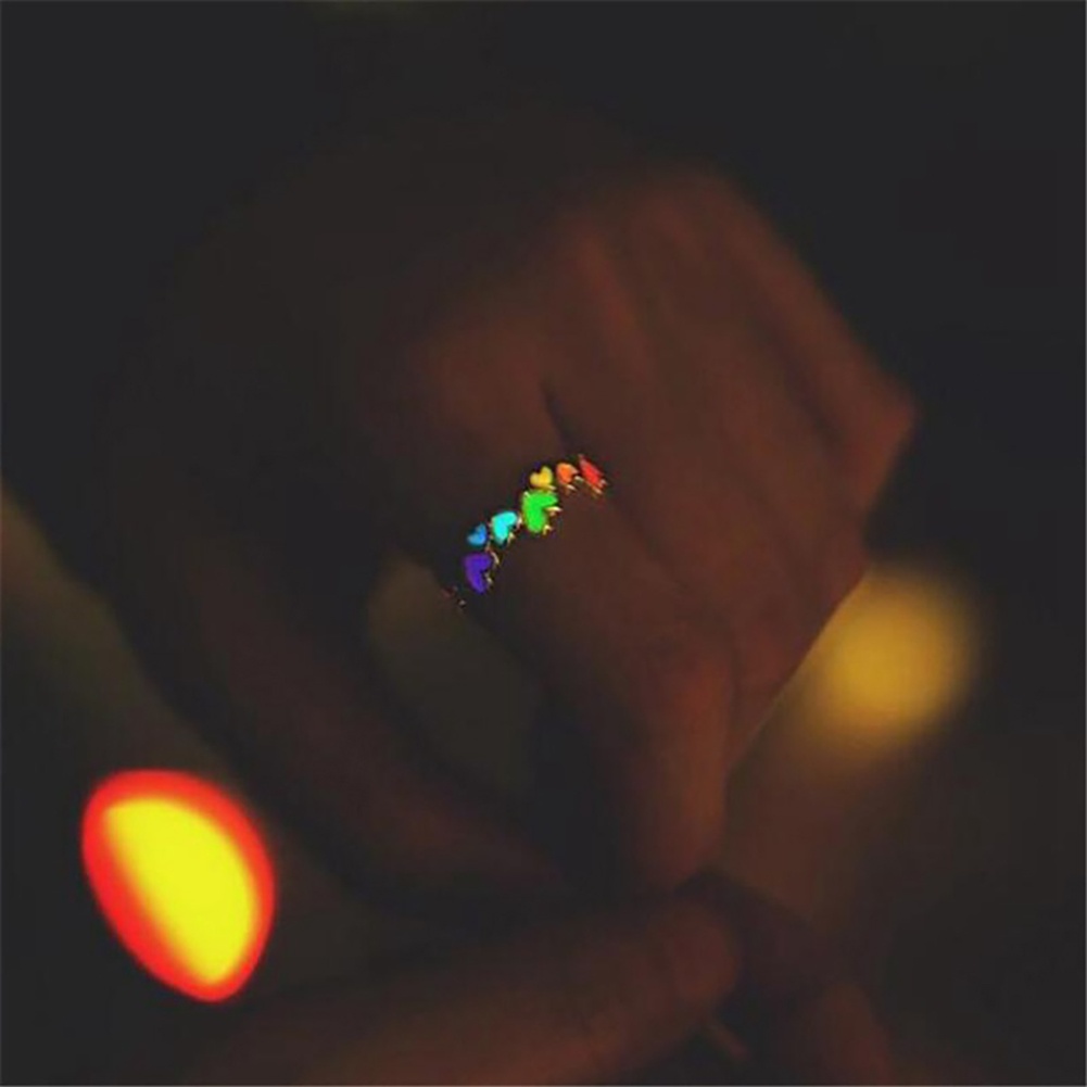 Hu Hu Hu Hu Hu Alat Bantu Pasang Kacamata♡ Cincin Luminous Warna-Warni Bentuk Hati Untuk Pasangan