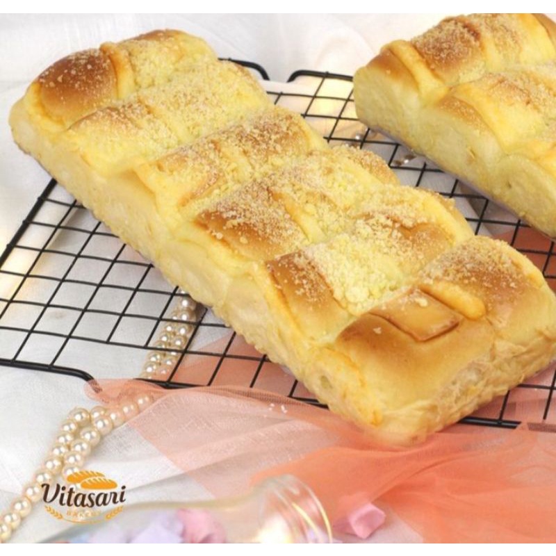 

Roti Banchiz - banana cheese - bolu pisang keju - kue bolu pisang - roti pisang keju