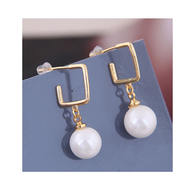 LRC Anting Tusuk Fashion Gold 925 Silver Needle Square Pearl Stud Earrings A59421