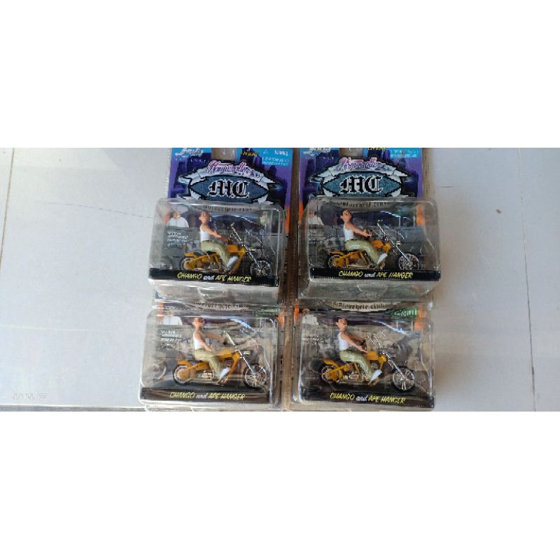 jada motor + figure homies Scala 1:24