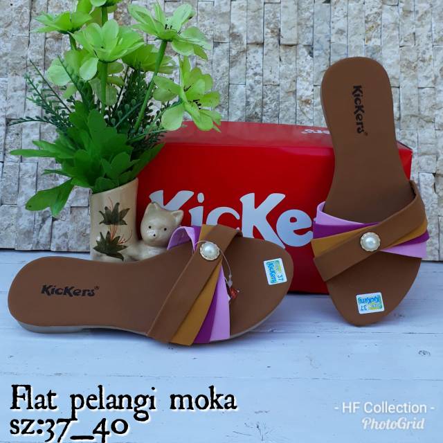 Sandal wanita / sandal kickers