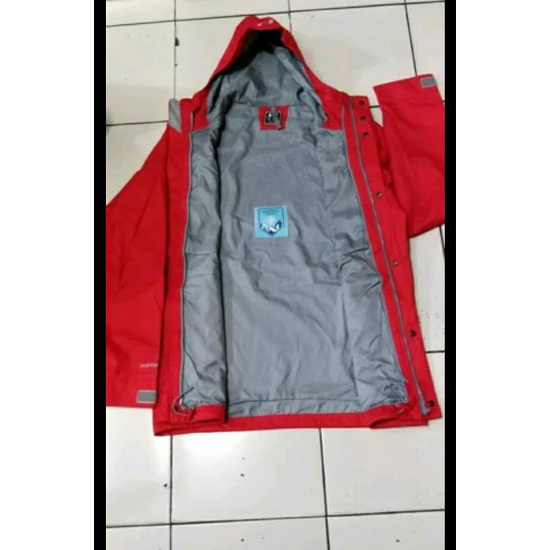 RAIN JACKET UNDER ARMOUR