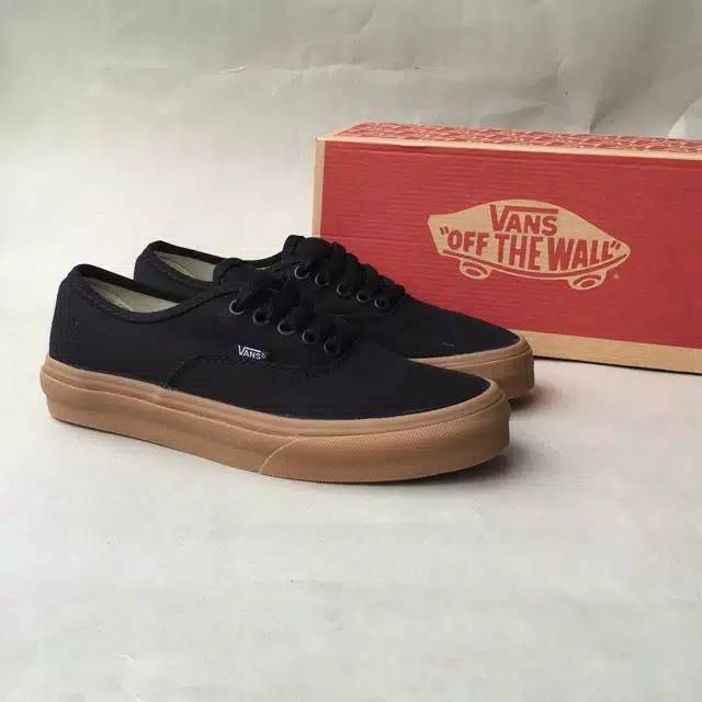 sepatu vans authentic black gum