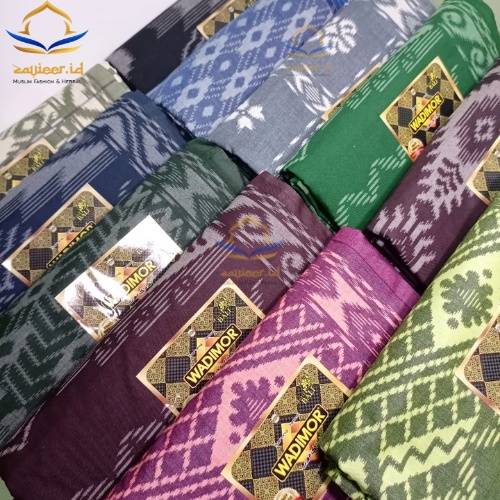 Sarung WADIMOR Motif Bali - Kain Sarung Pria Tenun Tradisional Songket Batik Premium Dewasa Sholat