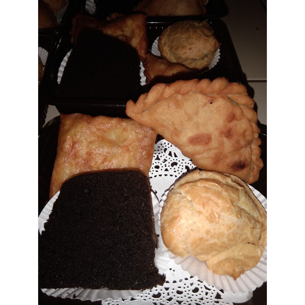 

Snack Box Paket 4 Pcs Kue Premium