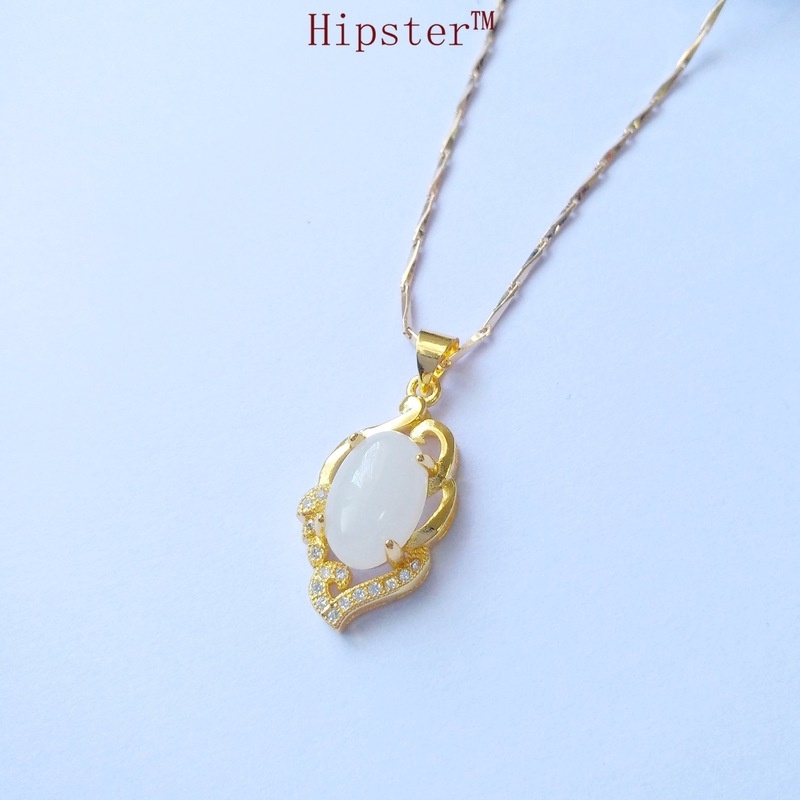 Retro Style Elegant Golden Jade Pendant 18K Gold Necklace