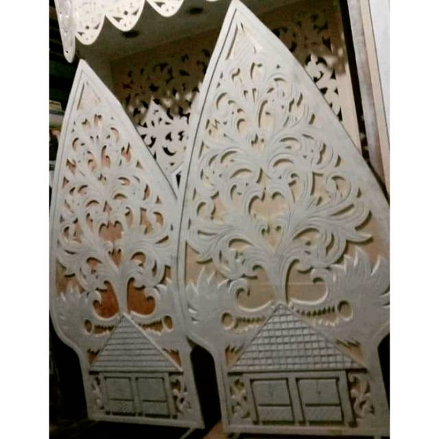 Ukiran pelaminan gunung spon