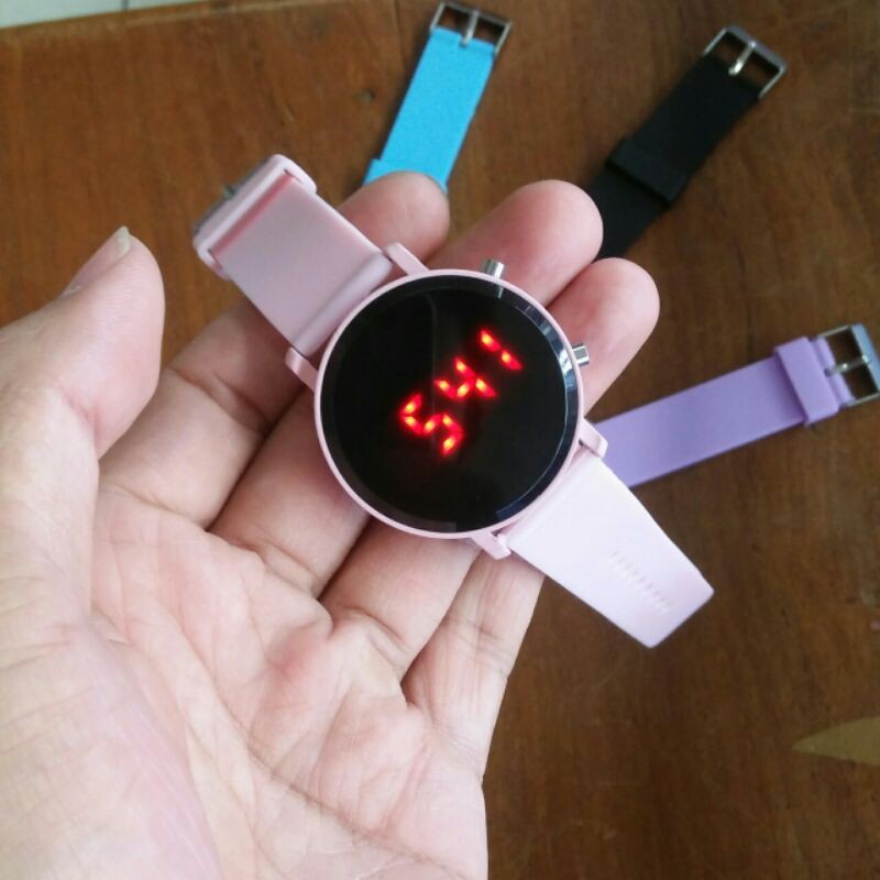 JAM WANITA LED WATCH DIGIT RUBBER SILICON BULAT