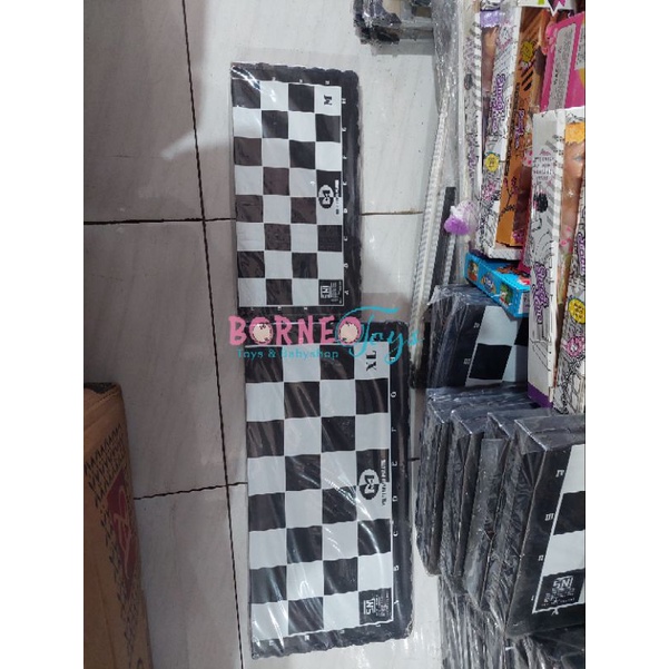 MAINAN PAPAN CATUR UKURAN M DAN XL PAPAN ASLI CHESS BOARD UK M &amp; XL