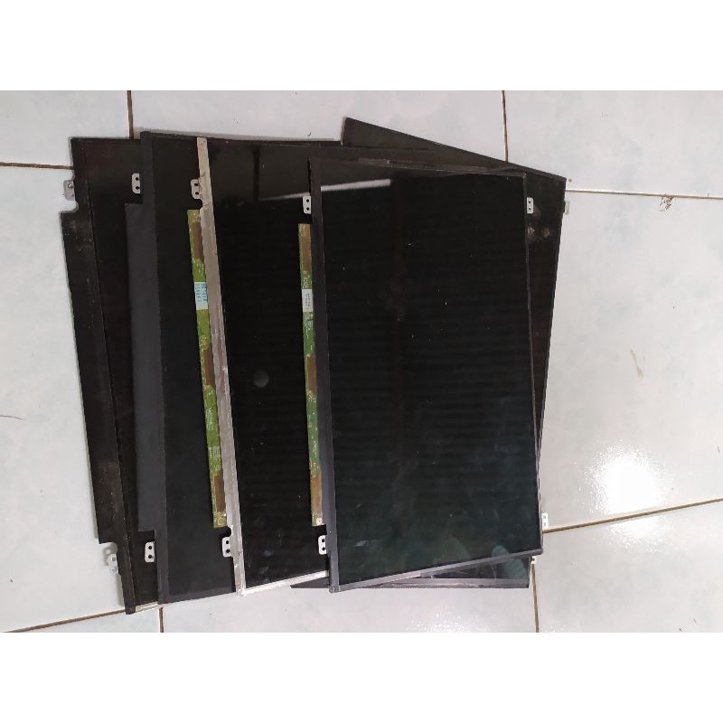 LED laptop rusak pecah minus 14.0 inc slim