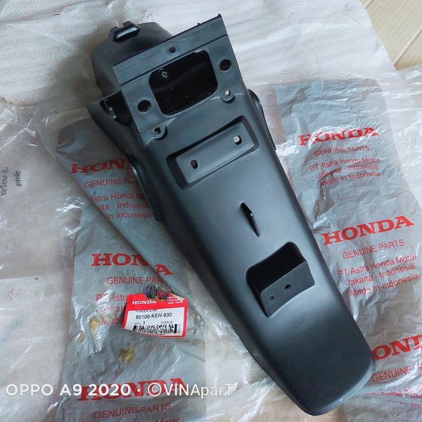 spakbor belakang Megapro lama 80100 KEH 930 original