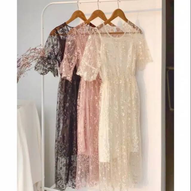 Fuyumi Lace Dress