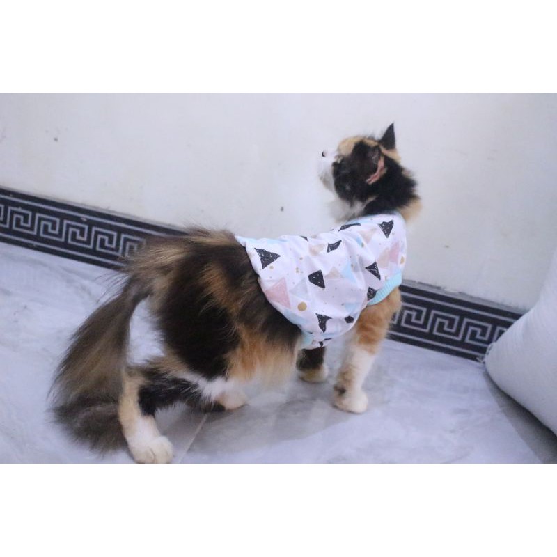 Kaos motif segitiga lucu untuk kucing dan anjing / baju kucing murah size S-XL