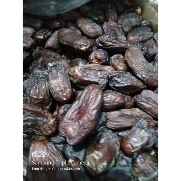 

Kurma Safawi 250gram-500gram / Kurma Madinah Safawi