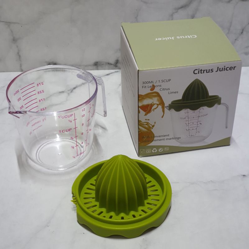 lemon citrus juicer with measuring cup / alat peras jeruk dengan takaran