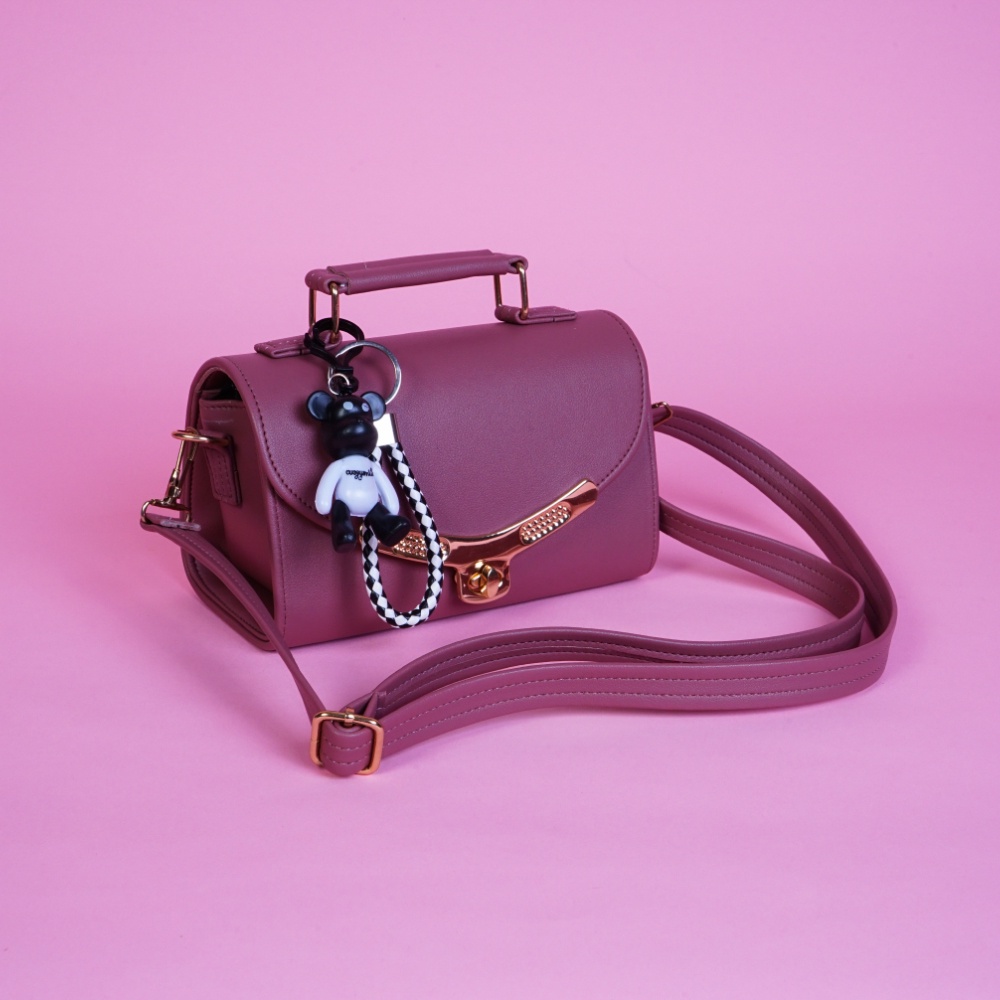 Promo Spesial Clarissa Mini Slingbag Pilihan Tas Paling Hits Saat Ini KODE (ET01)