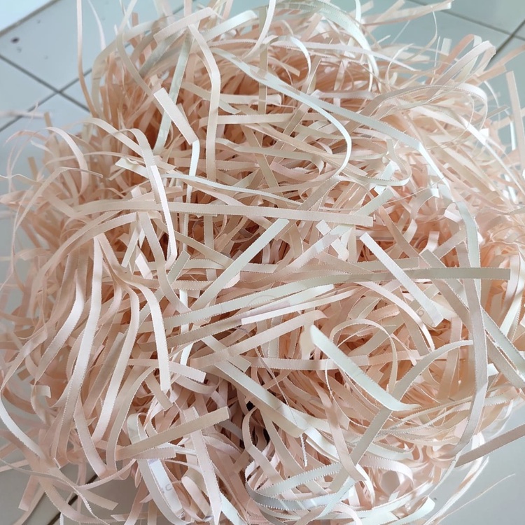 KERTAS SERUT 1KG PACKING / KERTAS CACAH / SHREDDED PAPER HAMPERS / KERTAS SERUT GIFTBOX