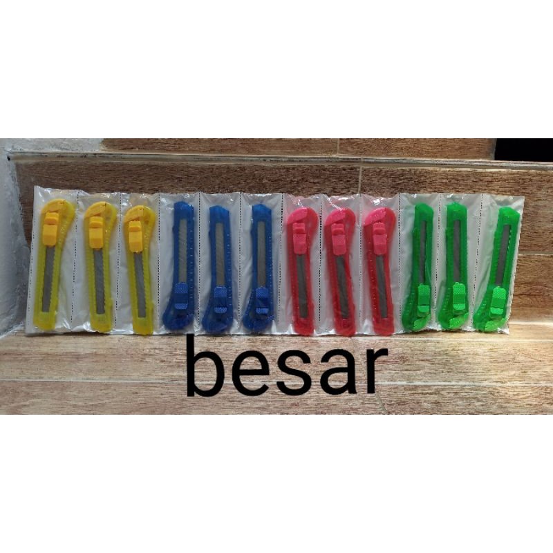 

pisau cutter besar warna random