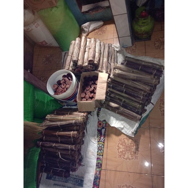 

Gula Aren Asli 1 kg Berkualitas