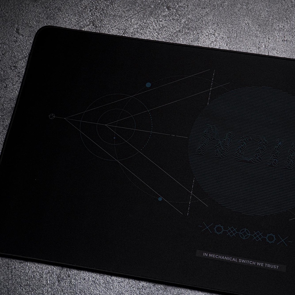 Noir Geometric Visual Deskmat XL Gaming Mousepad