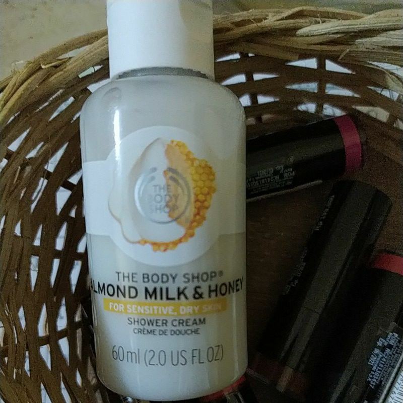 Jual Almond Milk & Honey Shower Cream 60ml. Shopee Indonesia