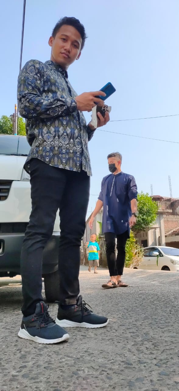 Kemeja Batik Premium Pria Lengan Panjang Hitam Slimfit Long Batik Songket Black Murah Distro