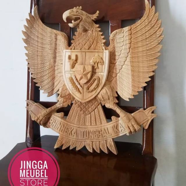 Logo Garuda Pajangan Ukir Garuda Jati 40x40 Cm