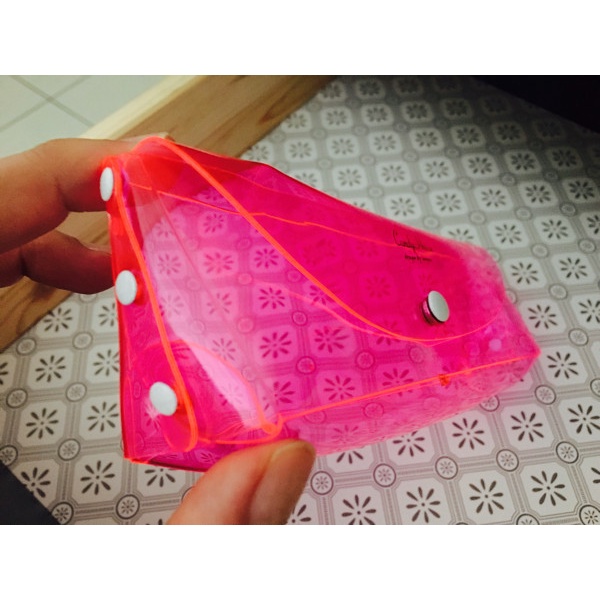 

Promo Bulan Ini Kotak Pensil Transparan/Tempat Pensil/ Lucu/ Unik/ Souvenir/ Gift/Pink Sale!!!