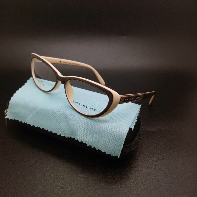 Frame Kacamata Wanita Marc Jacobs Am-9257 Super   Cairan Pembersih