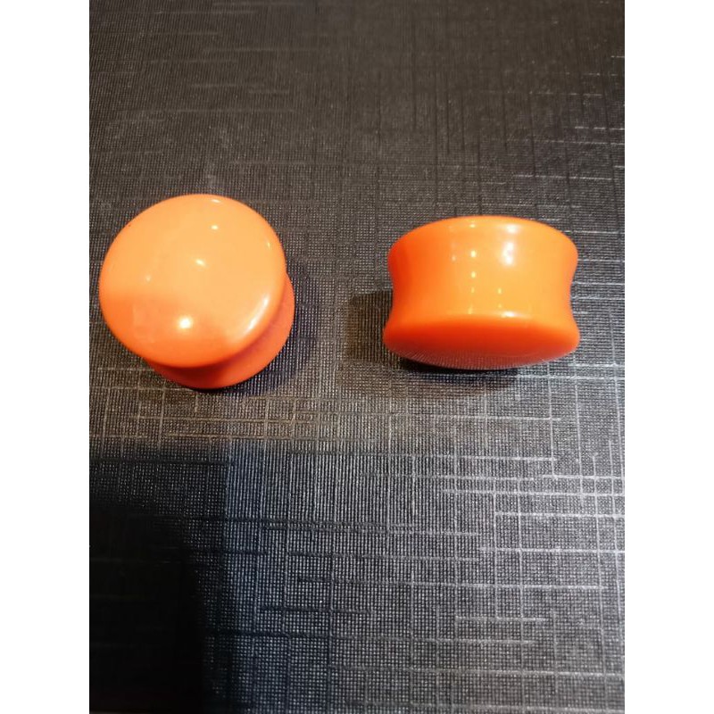 Anting plug piercing