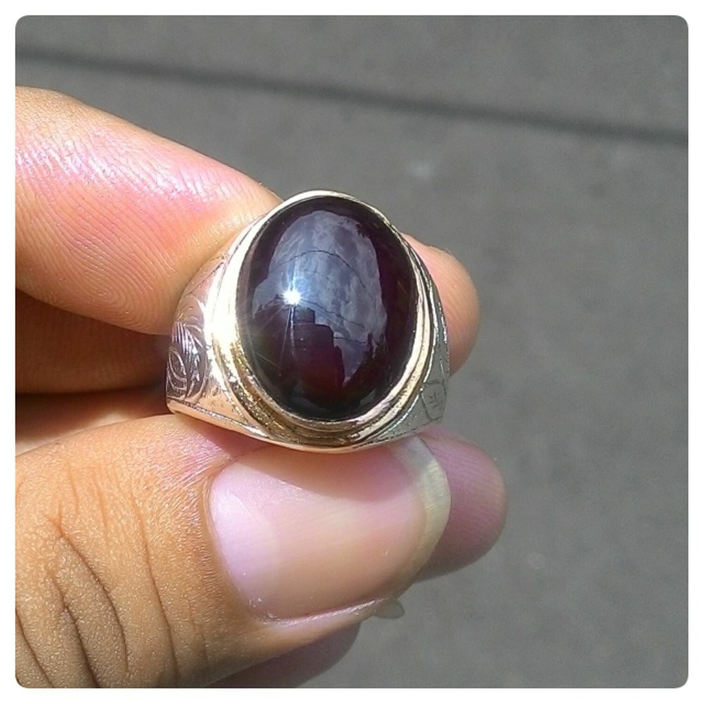 NATURAL RED GARNET SUPER