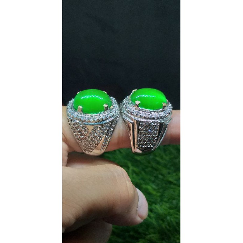 jadite Jade giok Birma tipe c