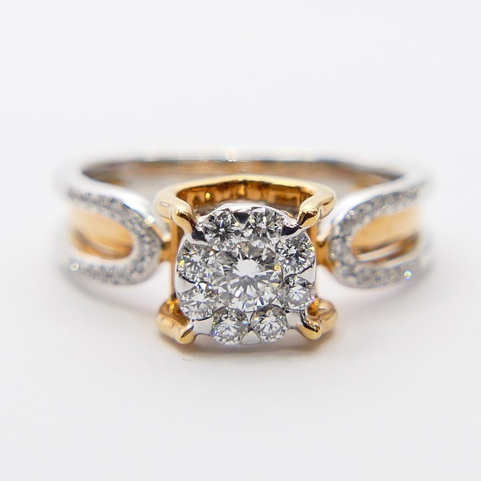 

Ladies Ring Diamond 75% DQ 032
