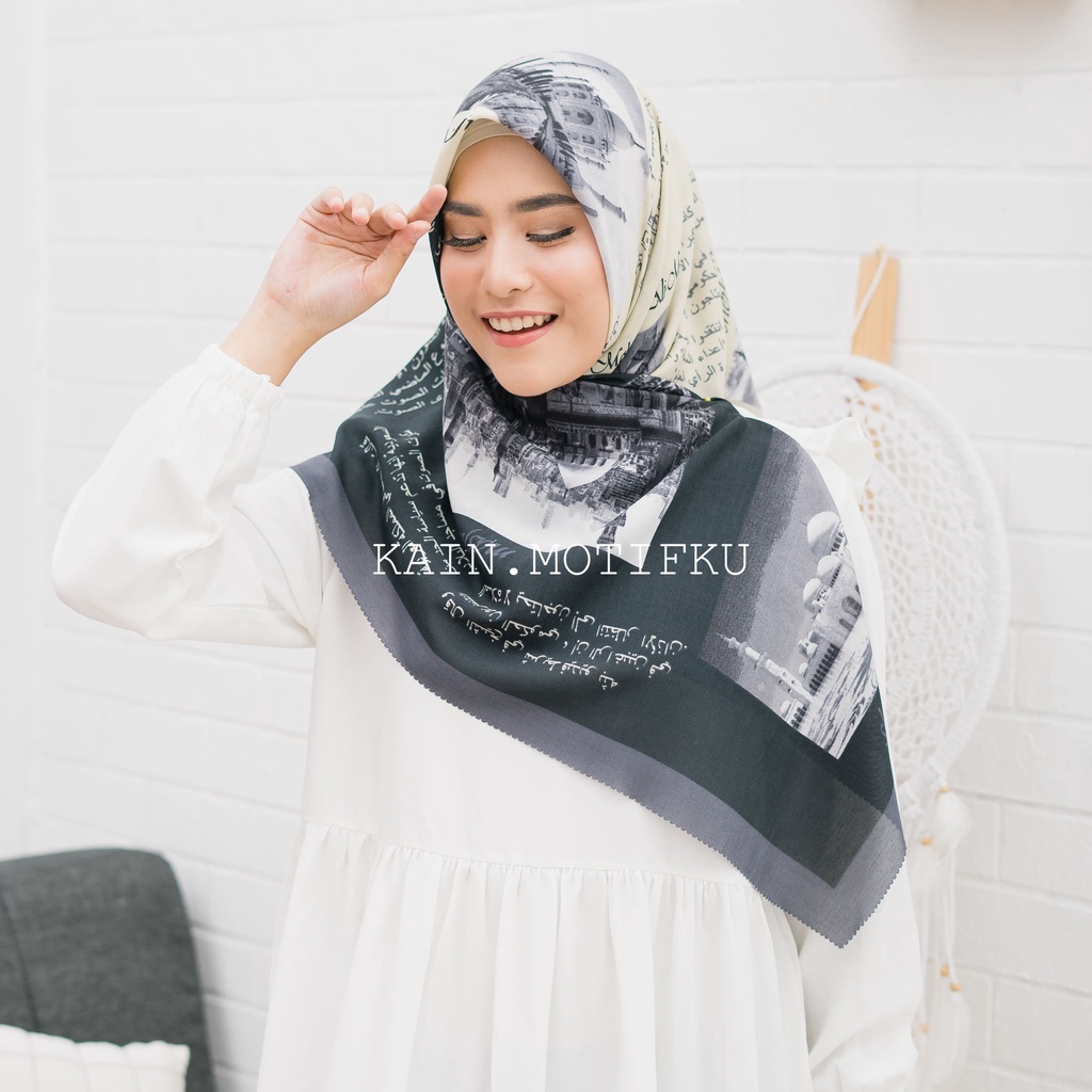 JILBAB MOTIF HIJAB SEGIEMPAT VOAL MOTIF PREMIUM JILBAB PRINT LASERCUT KERUDUNG SEGIEMPAT MOTIF MURAH-Arabic Hitam