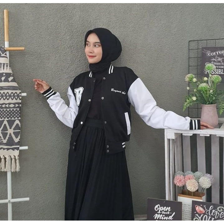 Sweater Wanita Grosir Berkualitas - B Beyond the Baseball