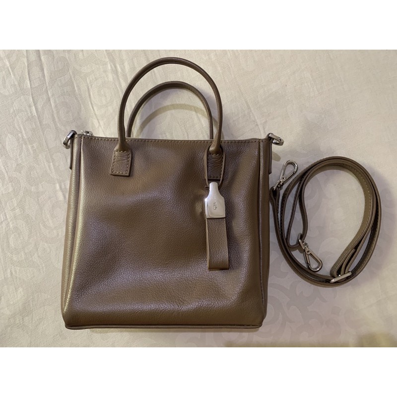 Preloved Tas Dhairya.id Fergie Mini Leather Other