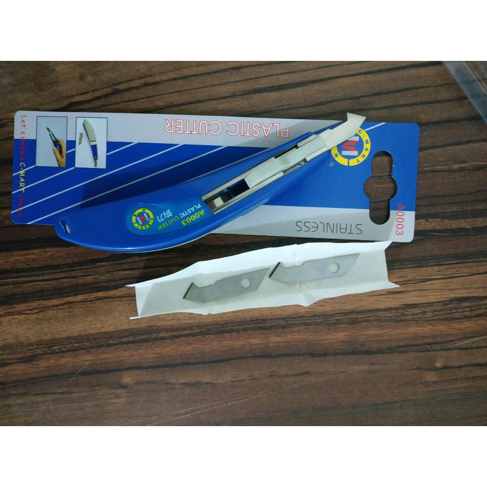 

pisau cutter akrilik plastik cuter kater