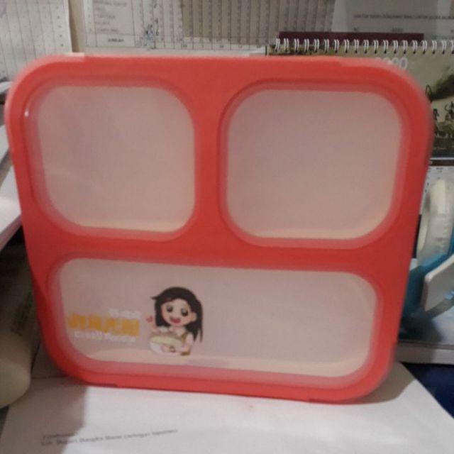 Lunch Box Yooyee Sekat 3 Type 633 Packing Karton Bubble F1