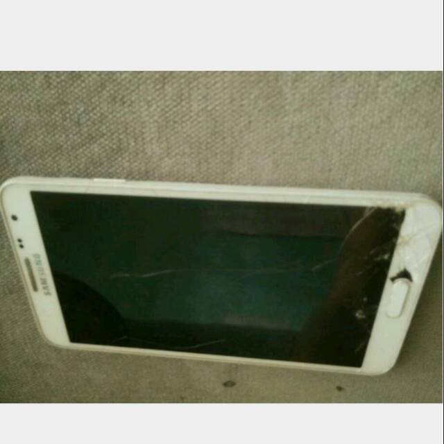 Samsung note 3 n750 minus mines LCD pecah