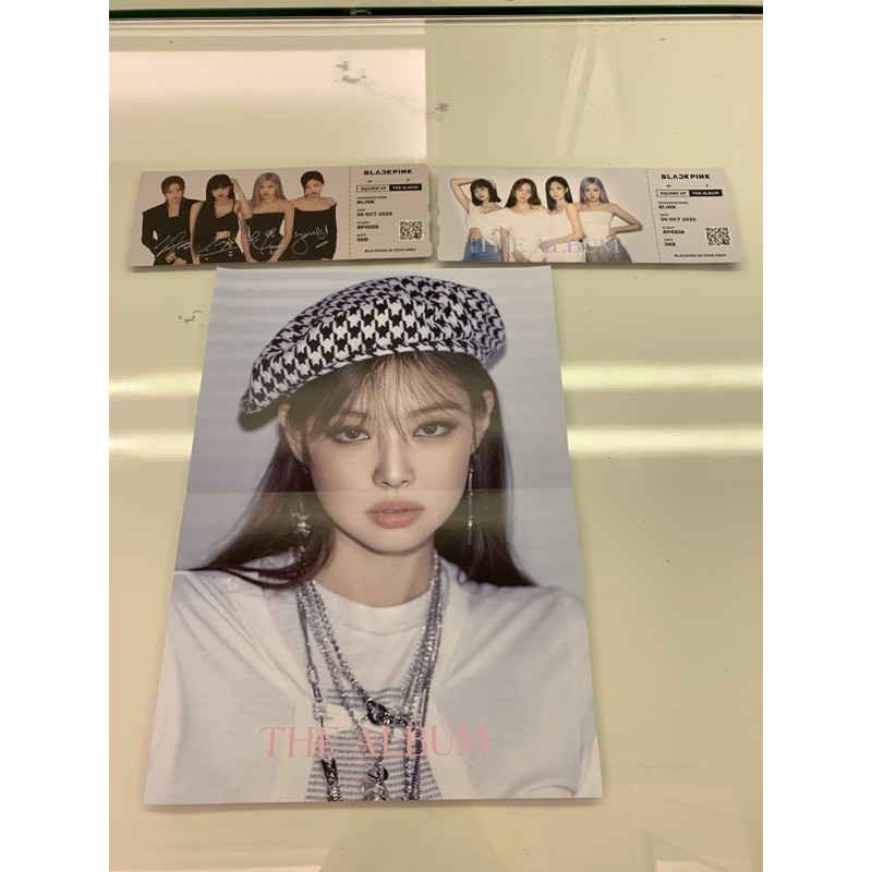 

A4 POSTER JENNIE+ TICKET BLACKPINK HOLOGRAM WHITE AND BLACK