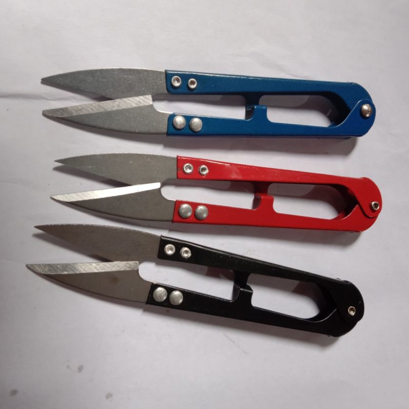 

Gunting buang benang