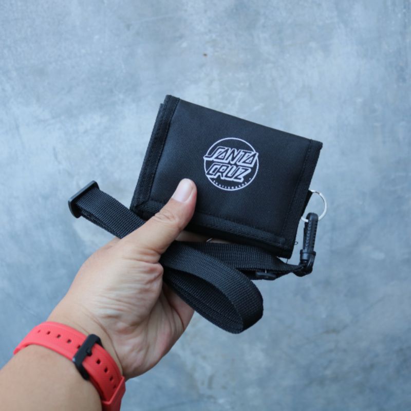 Dompet pria trifold gaines santa cruz dengan strap