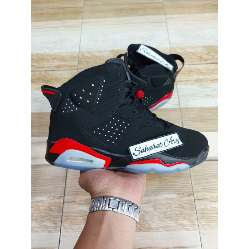 black and white jordan 6s