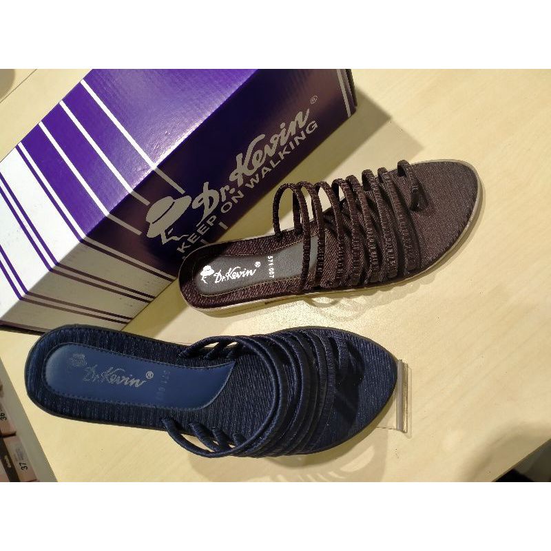 sandal Dr Kevin