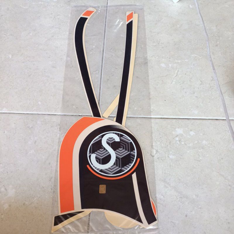 striping stiker les body scoopy 2021 cream