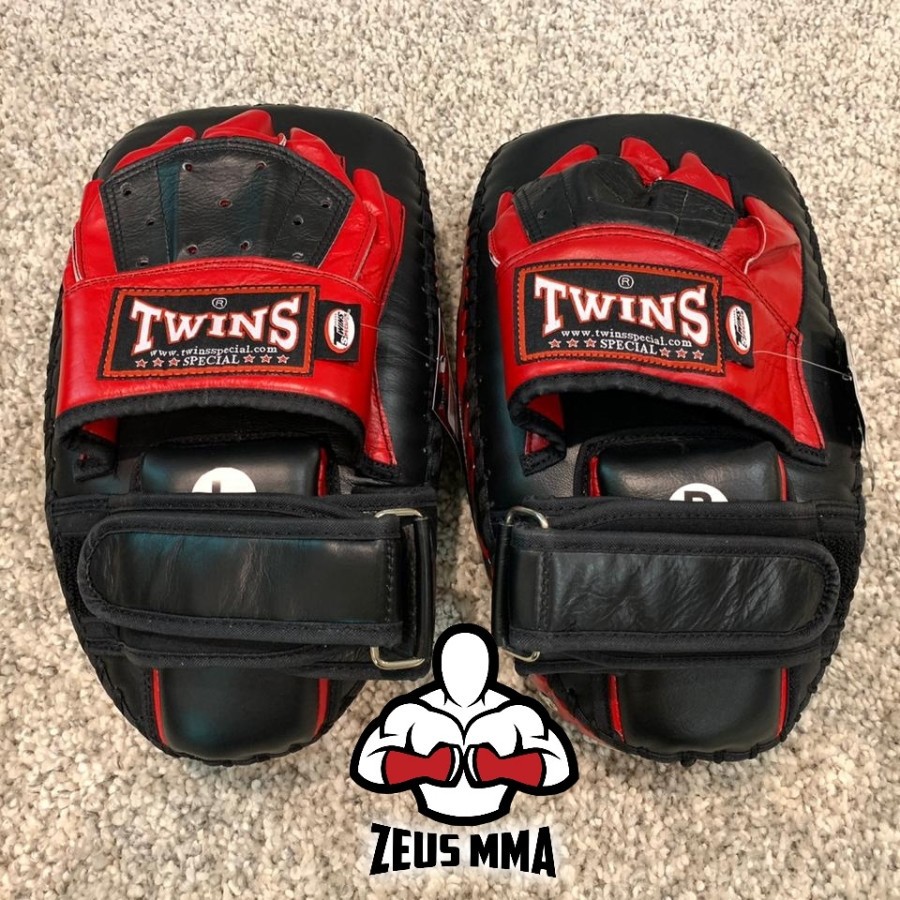 

Twins Punch Miits