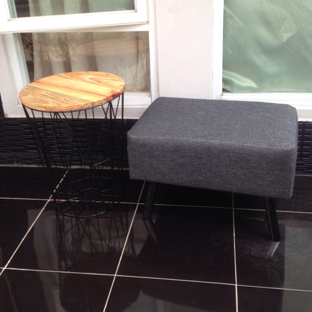Meja bulat industrial set kursi